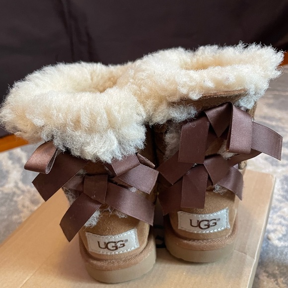 Toddler UGGs - Picture 5 of 5